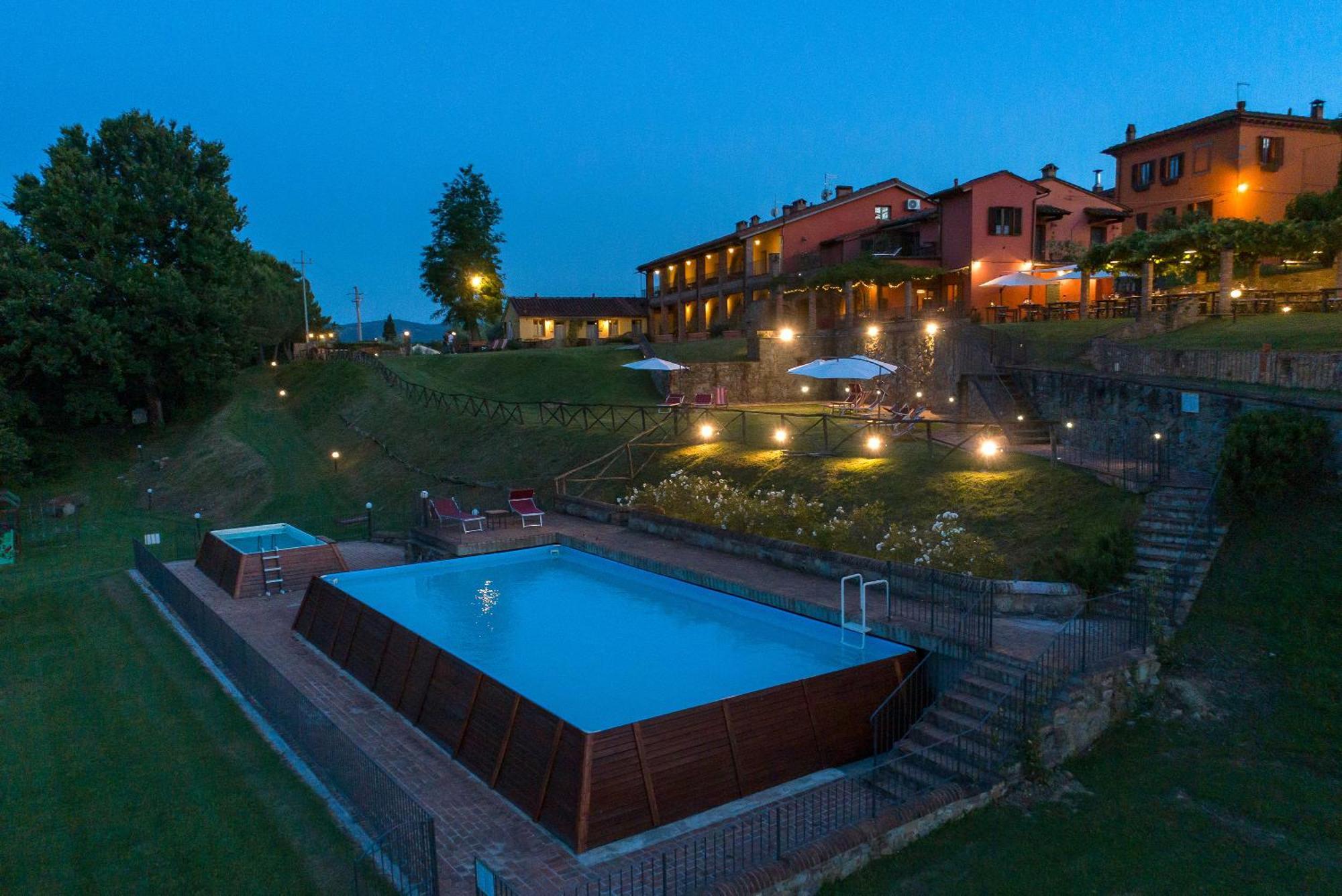 Casa Vacanze Le Fornaci Латерина Экстерьер фото